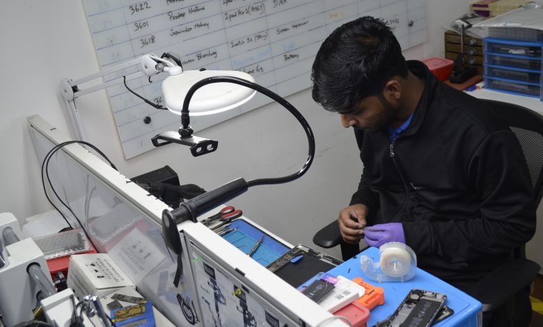 Apple Watch Repair in Delhi