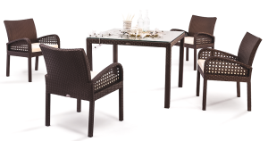 best dining set in wicker with dark brown color