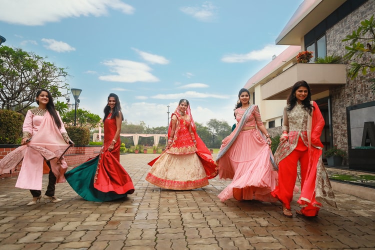  Indian wedding clothes for women.