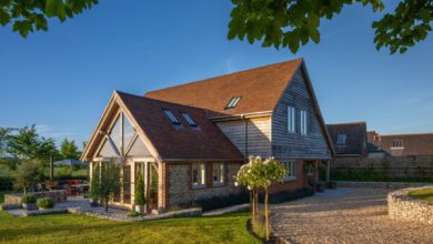 Photo of Seamless Integration: Enhancing Homes with Oak Framed Extensions